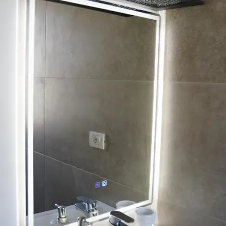 Stylish Near Center Apartman