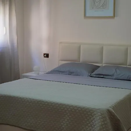 Stylish Near Center Appartement *